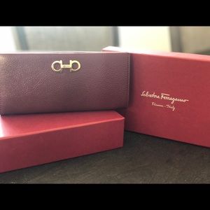 Ferragamo wallet